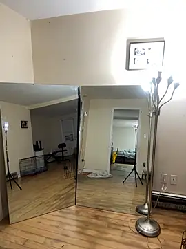 Snapshot of DaddySnowXX chatting on 09/27/25, 05:23 DaddySnowXX online show from 09/27/25, 05:23