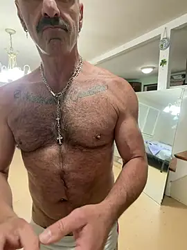 Snapshot of DaddySnowXX chatting on 05/12/26, 03:58 DaddySnowXX online show from 05/12/26, 03:58