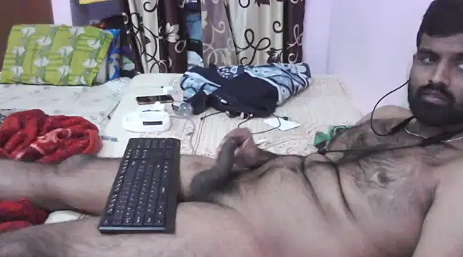 Snapshot of sanik_2428 chatting on 01/06/25, 03:19 sanik 2428 online show from 01/06/25, 03:19