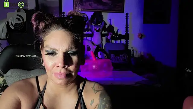 MadisonJayde online show from 04/25/26, 05:21