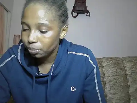 SweetWhisper online show from 12/21/25, 10:17