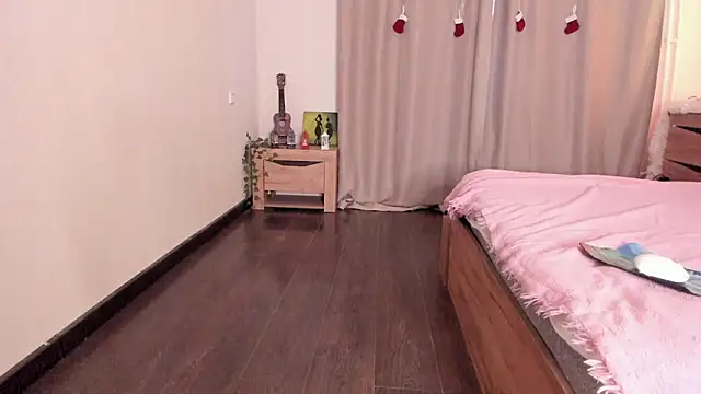 kate doroty online show from 12/30/24, 11:26