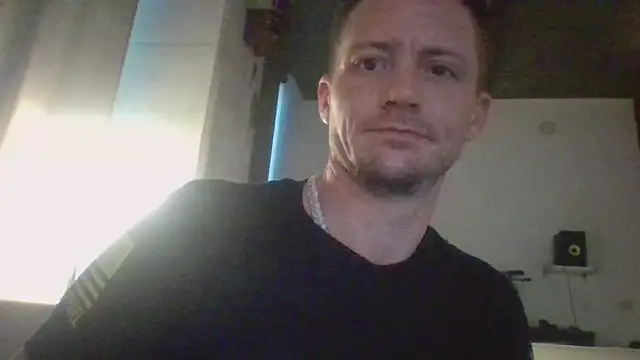 Snapshot of trash4cash chatting on 12/13/24, 09:52 trash4cash online show from 12/13/24, 09:52