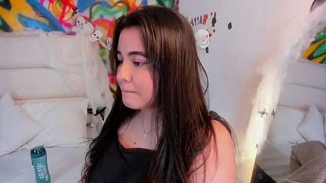 Liana Bernocchi online show from 10/02/25, 07:21