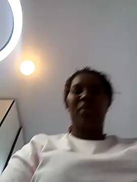 Snapshot of stripqueenx2 chatting on 12/03/24, 12:49 stripqueenx2 online show from 12/03/24, 12:49