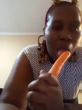 Snapshot of stripqueenx2 chatting on 12/26/24, 04:36 stripqueenx2 online show from 12/26/24, 04:36