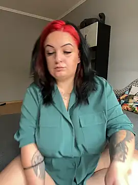 Snapshot of ninusbabee chatting on 10/10/25, 09:30 ninusbabee online show from 10/10/25, 09:30