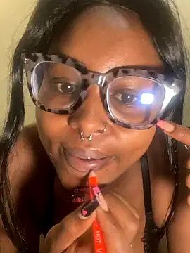 Snapshot of Wzz__ chatting on 10/01/25, 03:23 Wzz   online show from 10/01/25, 03:23