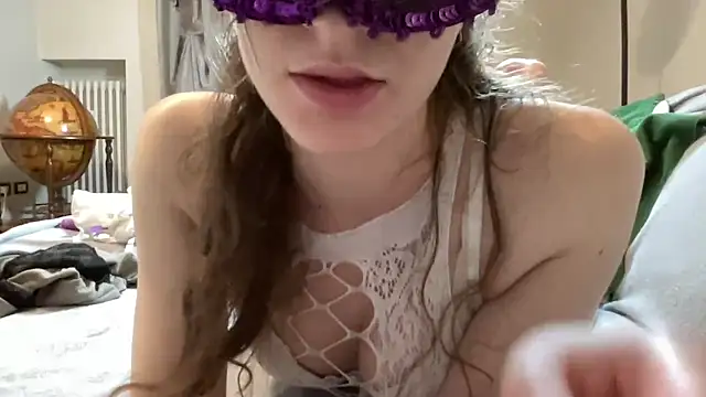 lexihot0000 online show from 06/04/26, 10:16