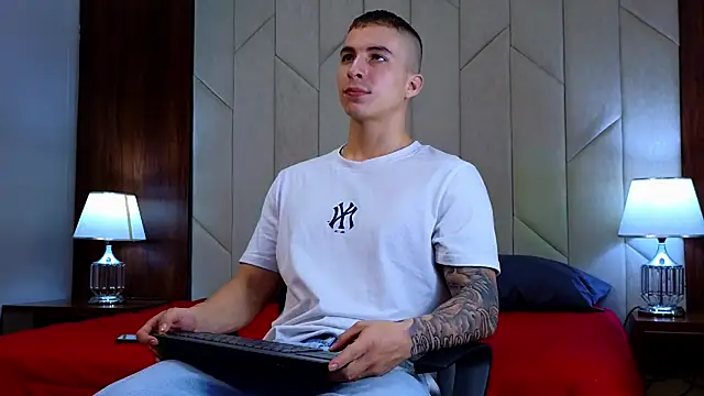 AsmodeoCox online show from 01/15/25, 09:41