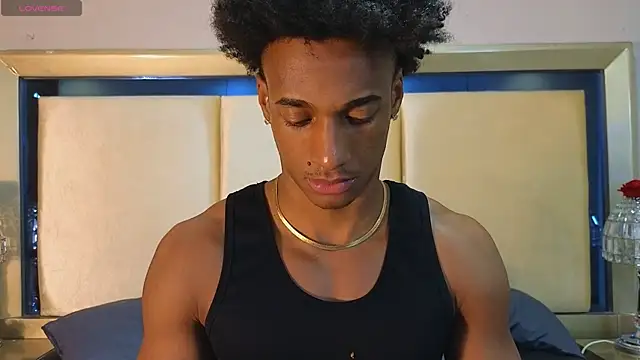 Malkongarcia online show from 12/15/25, 09:08