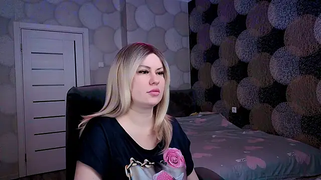 Snapshot of natusik chatting on 02/01/25, 07:36 natusik online show from 02/01/25, 07:36