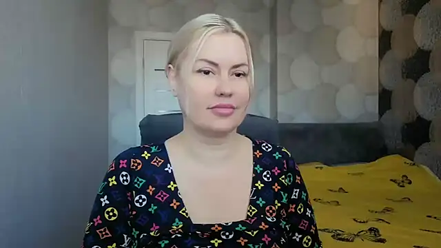 Snapshot of natusik chatting on 07/12/26, 02:57 natusik online show from 07/12/26, 02:57