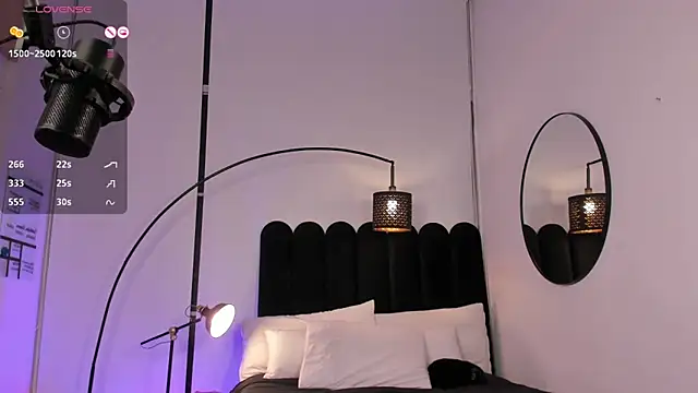 ariana fitl  online show from 03/17/25, 11:11