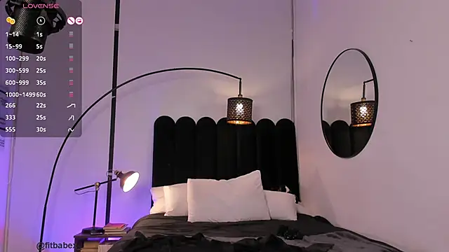 ariana fitl  online show from 03/20/25, 05:24