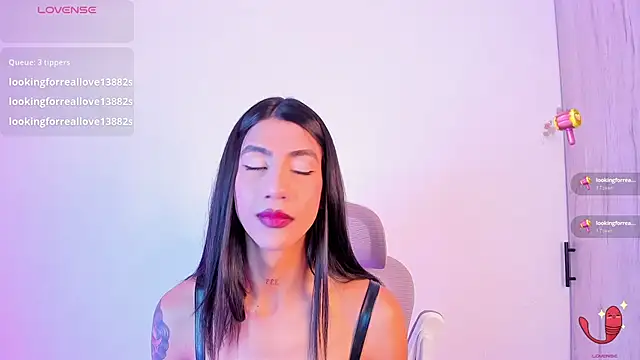 sofiaa grey  online show from 12/01/25, 01:38