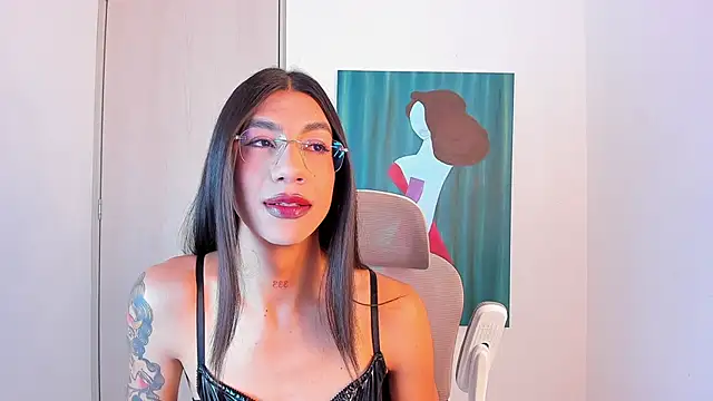 sofiaa grey  online show from 02/04/26, 02:56