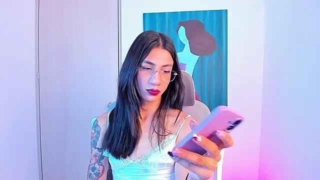 sofiaa grey  online show from 04/22/26, 03:02