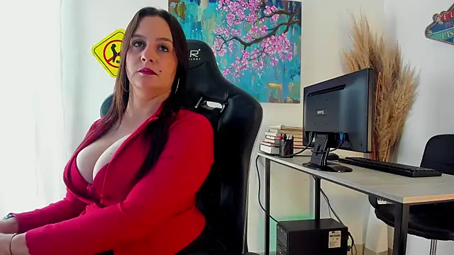 maite mike online show from 12/18/24, 12:18