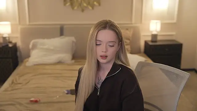 Cassy-Celestial  online show from 11/10/25, 09:08