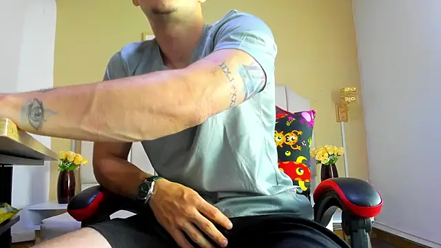 juan prior online show from 12/18/25, 01:39