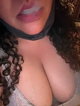 Snehameowwxh online show from 04/10/26, 06:34