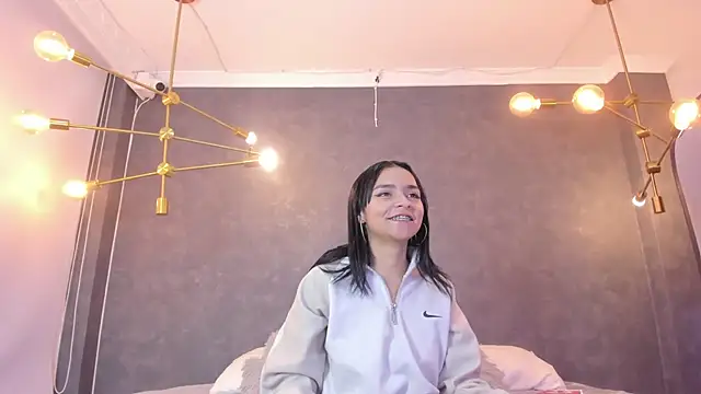 leigh-angels online show from 11/06/25, 09:37