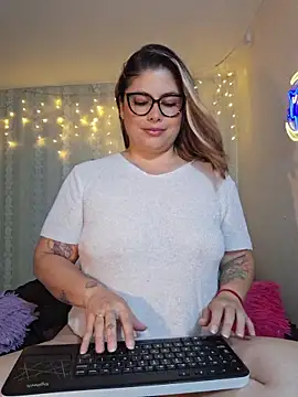 Snapshot of Juliietha_servas chatting on 05/05/26, 11:02 Juliietha servas online show from 05/05/26, 11:02
