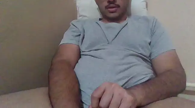 Snapshot of alesssterling chatting on 12/20/24, 07:39 alesssterling online show from 12/20/24, 07:39