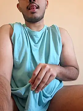 Snapshot of alesssterling chatting on 12/27/24, 05:52 alesssterling online show from 12/27/24, 05:52