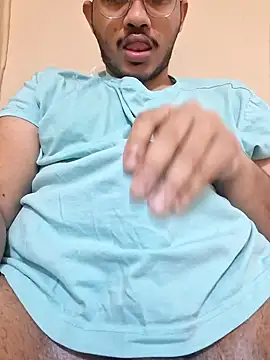 Snapshot of alesssterling chatting on 01/03/25, 04:55 alesssterling online show from 01/03/25, 04:55