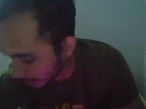 Snapshot of alesssterling chatting on 11/13/25, 05:34 alesssterling online show from 11/13/25, 05:34