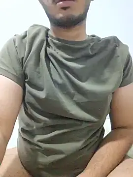 Snapshot of alesssterling chatting on 11/28/25, 10:40 alesssterling online show from 11/28/25, 10:40