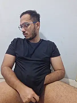 Snapshot of alesssterling chatting on 02/12/26, 02:56 alesssterling online show from 02/12/26, 02:56