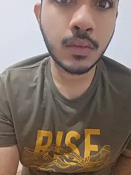 Snapshot of alesssterling chatting on 03/13/26, 05:58 alesssterling online show from 03/13/26, 05:58