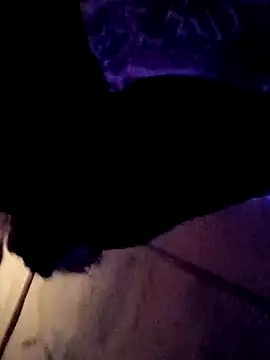 ySqmbVanbe online show from 04/18/26, 11:25