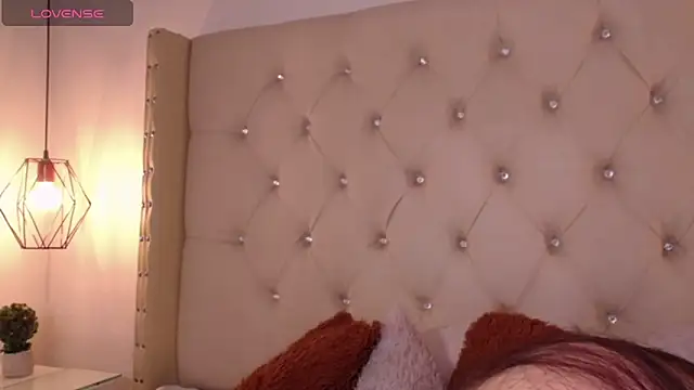 Snapshot of SylveonFox chatting on 12/06/24, 01:11 SylveonFox online show from 12/06/24, 01:11