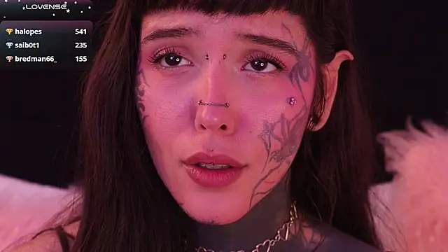 Snapshot of SylveonFox chatting on 02/26/25, 01:11 SylveonFox online show from 02/26/25, 01:11