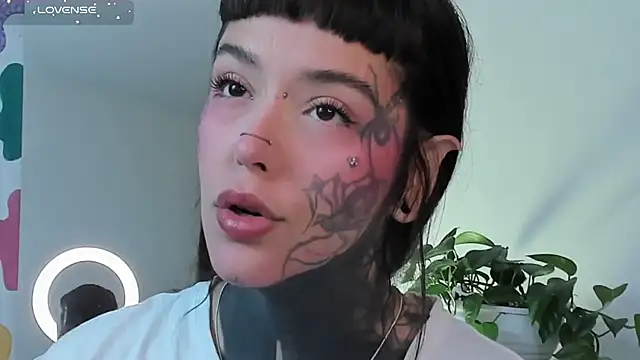 Snapshot of SylveonFox chatting on 03/13/25, 09:43 SylveonFox online show from 03/13/25, 09:43