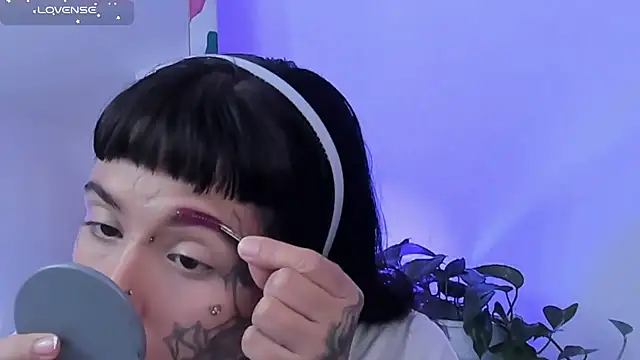 Snapshot of SylveonFox chatting on 03/17/25, 08:09 SylveonFox online show from 03/17/25, 08:09