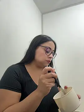 Sol biglips online show from 04/10/26, 03:39