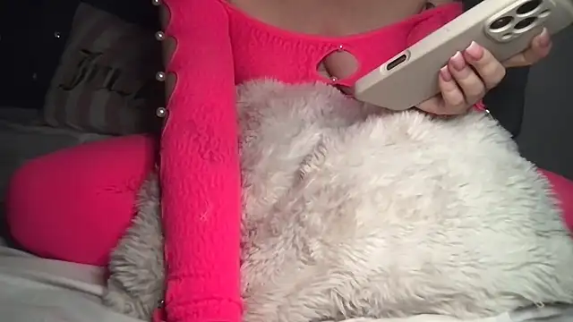 femmefatalebabe online show from 11/26/25, 03:29