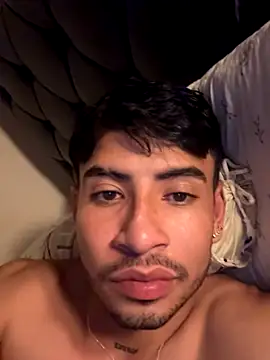 Snapshot of tom_thick chatting on 09/12/25, 06:02 tom thick online show from 09/12/25, 06:02