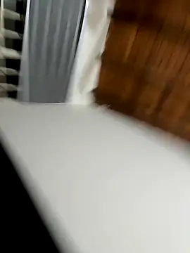 Snapshot of tom_thick chatting on 10/04/25, 11:25 tom thick online show from 10/04/25, 11:25