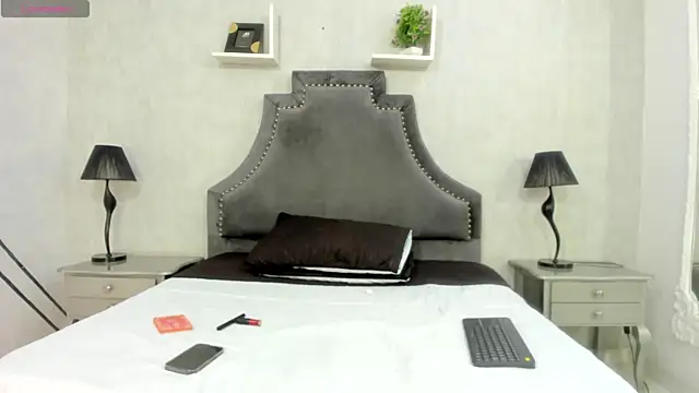 LaurenSnow online show from 01/13/26, 03:28