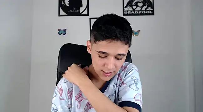 kaiine190 online show from 01/28/25, 04:52