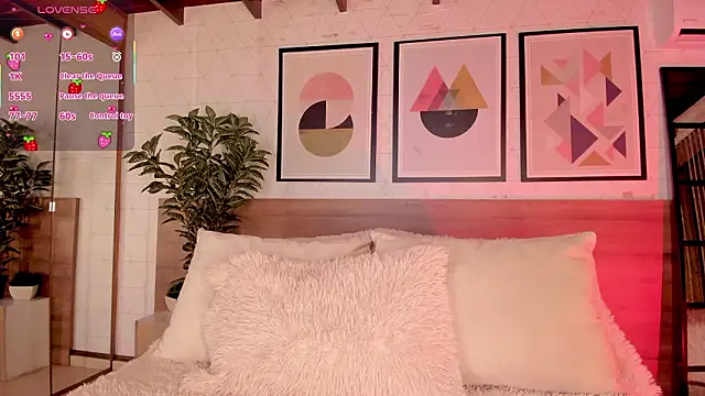 LunaRuso online show from 02/28/26, 07:37