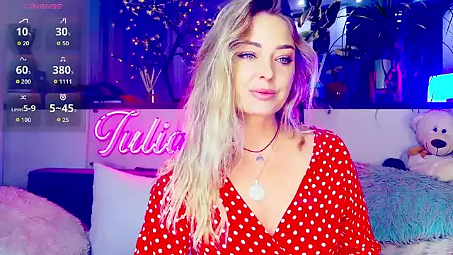  JuliaSpace  online show from 09/28/25, 04:12