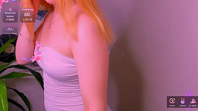 Snapshot of AlicePopsy chatting on 03/10/25, 03:52 AlicePopsy online show from 03/10/25, 03:52