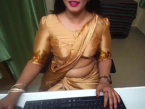 Arushisingh8888 online show from 10/13/25, 11:54